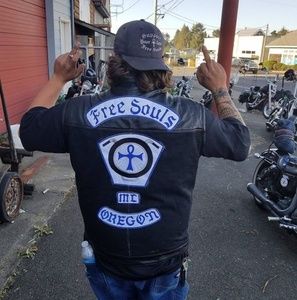 Meet your Posher, Blake